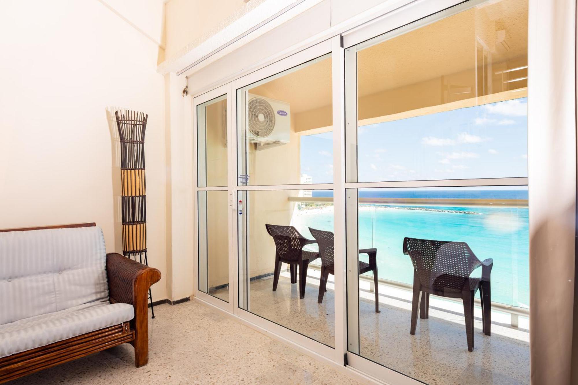 2 Story Oceanfront Penthouses On Cancun Beach! Exterior photo