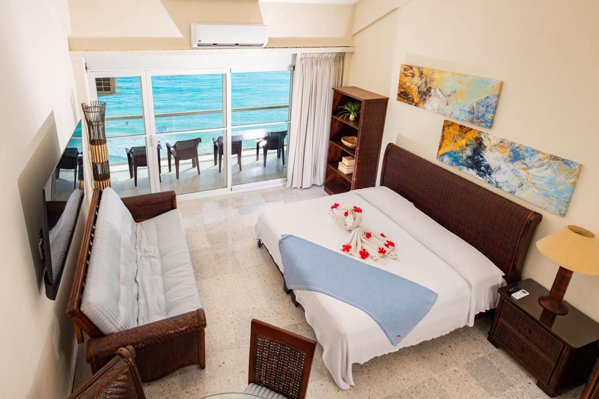 2 Story Oceanfront Penthouses On Cancun Beach! Exterior photo