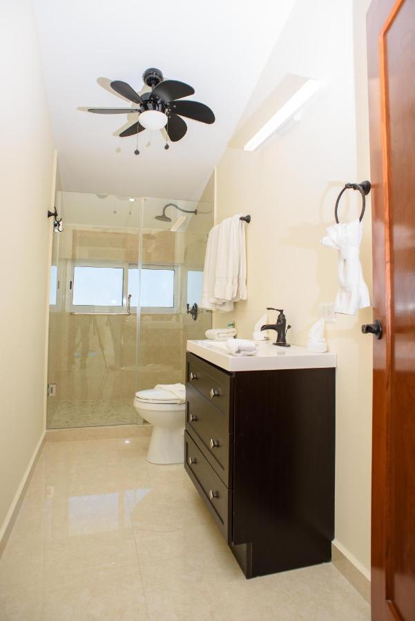2 Story Oceanfront Penthouses On Cancun Beach! Exterior photo